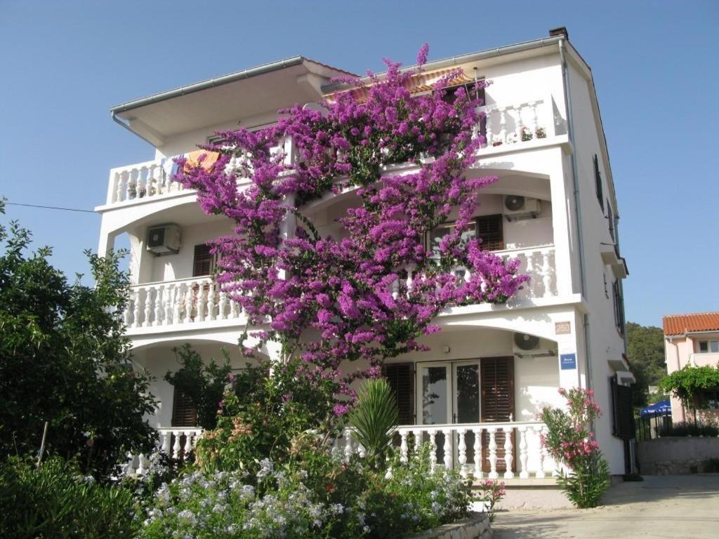 Apartments By The Sea Barbat, Rab - 17620 Barbat na Rabu Exterior photo