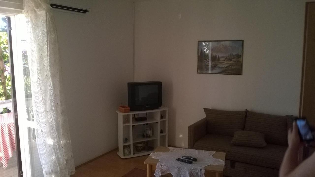 Apartments By The Sea Barbat, Rab - 17620 Barbat na Rabu Exterior photo