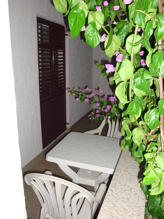 Apartments By The Sea Barbat, Rab - 17620 Barbat na Rabu Exterior photo