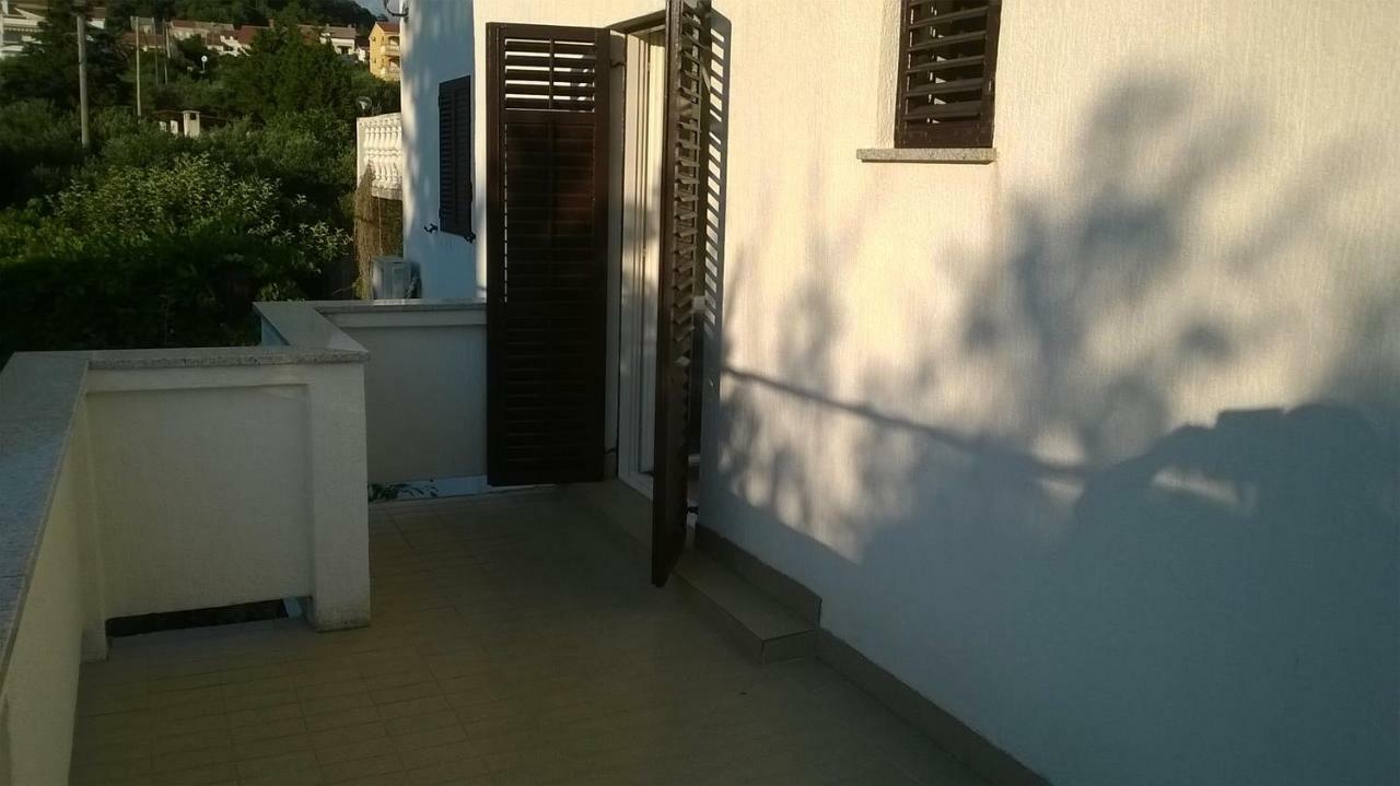 Apartments By The Sea Barbat, Rab - 17620 Barbat na Rabu Exterior photo